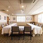 Amishview Inn & Suites