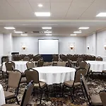 Amishview Inn & Suites